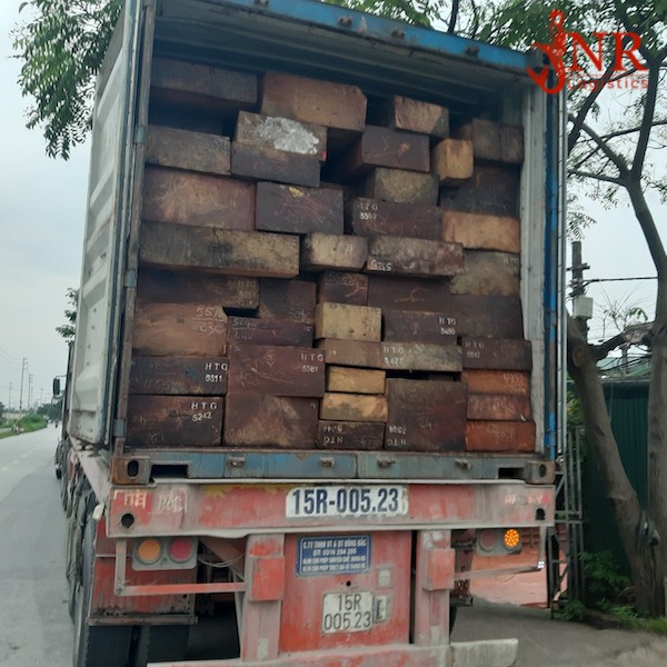 Xuất nhập khẩu gỗ