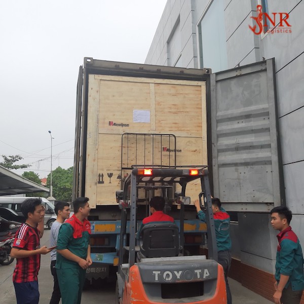 Xuất nhập khẩu các mặt hàng